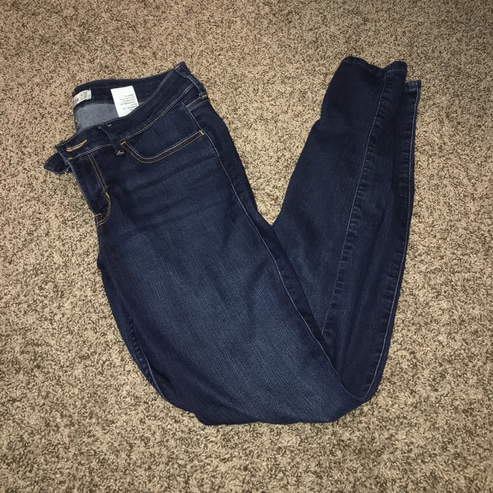 Dark wash Hollister jeans